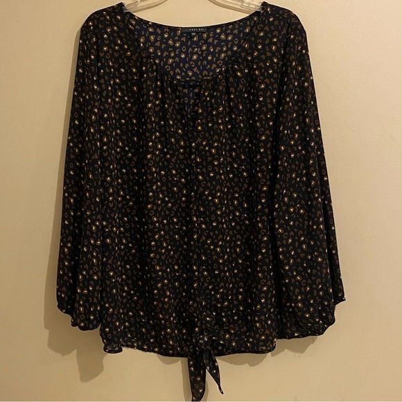 West Kei Size XXL Patterned Tie Front Keyhole Blouse Lower Tie Front - Picture 1 of 10